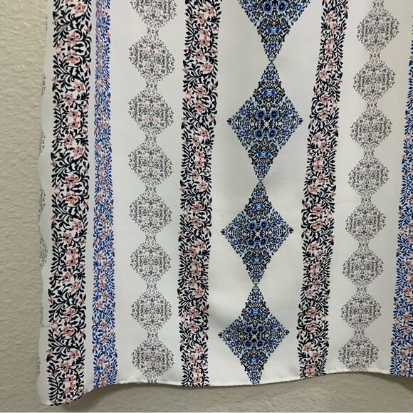 LOFT TANK TOP WOMENS SMALL BLUE WHITE CREW NECK SWING KEY HOLE POLYESTER RAYON. - Picture 4 of 11